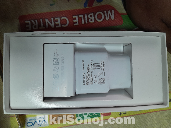 Samsung galaxy A04s 4+4/64